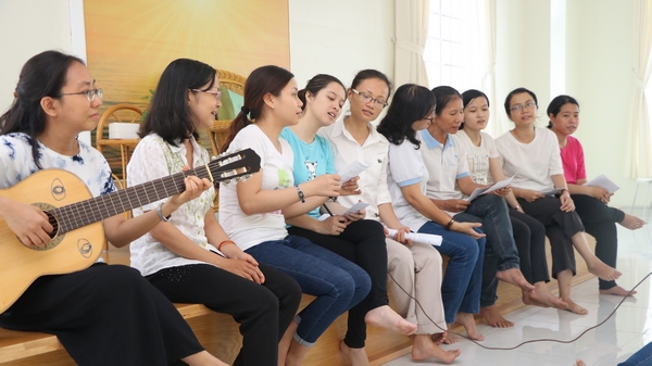 người phụ nữ ngày mai mạnh mẽ và thông thái