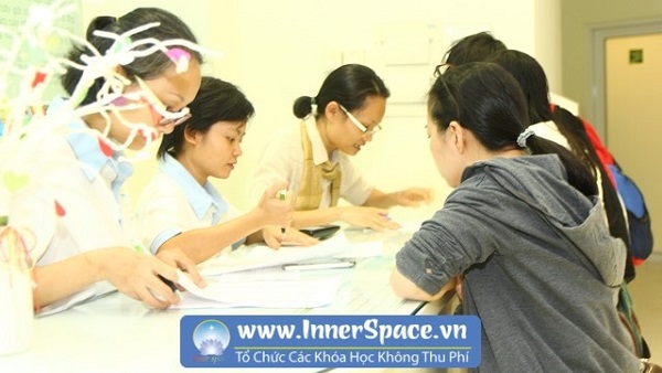 hoc-cach-song-tich-cuc