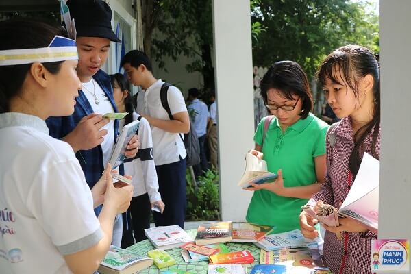 mua-sach-tim-kiem-su-tinh-lang